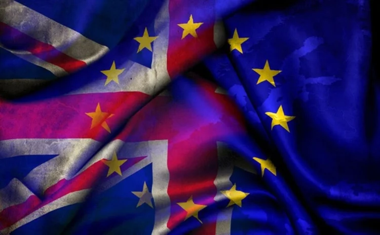 brexit-uk-eu-flags-tarnished-web